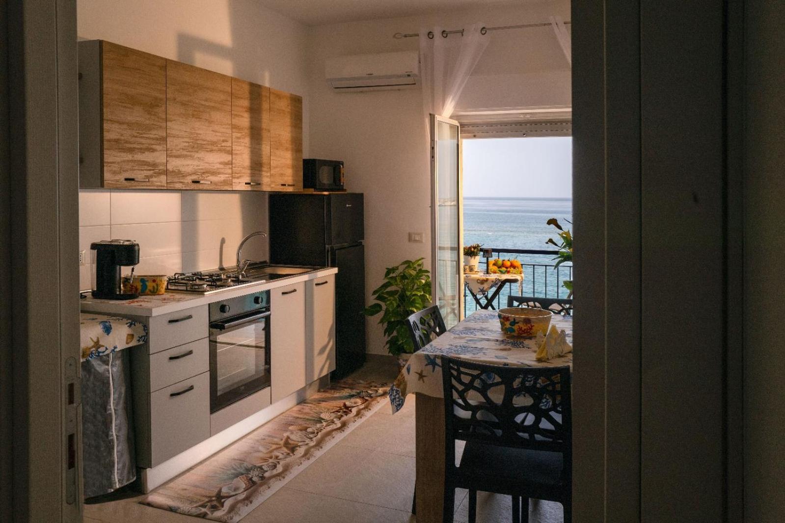 Zia Rina Apartment Naxos Джардіні-Наксос Екстер'єр фото
